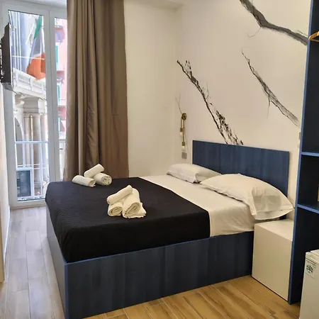 فندق مبيت وإفطار Maison Arena نابولي